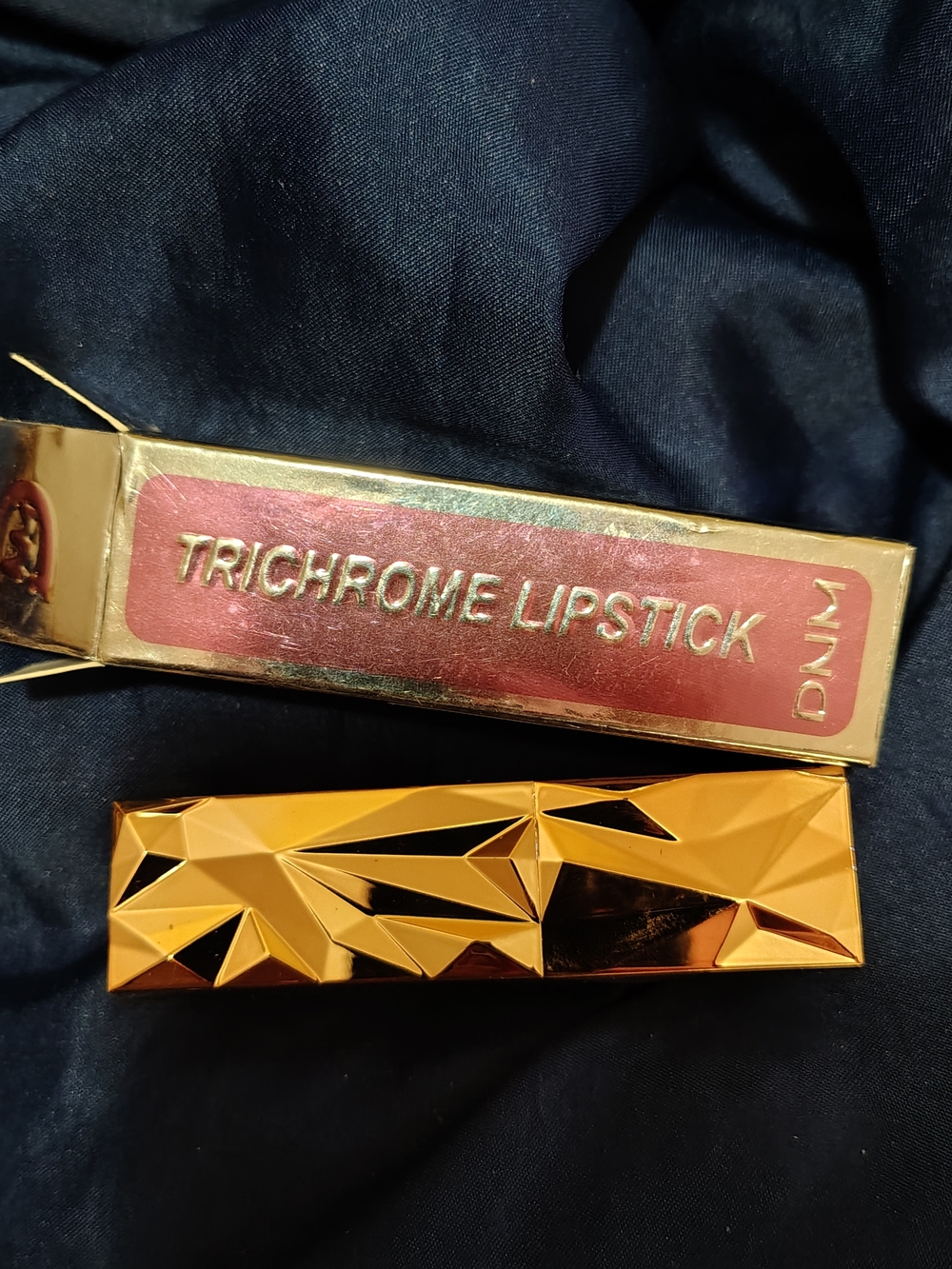 BLK DNM Trichrome Lipstick - Bright Berry Red NIB